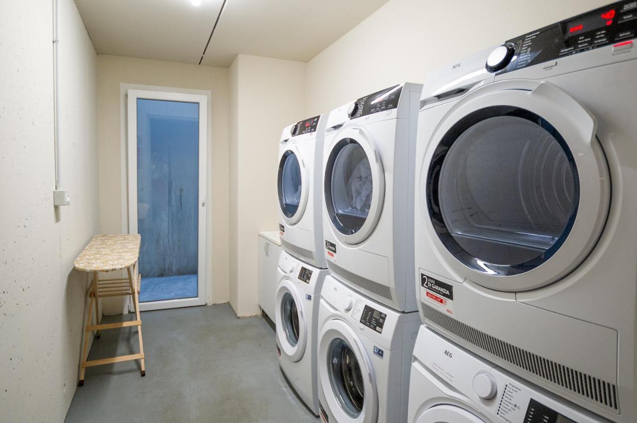 Ah Porticcioli Boutique Apartments San Felice del Benaco Kültér fotó