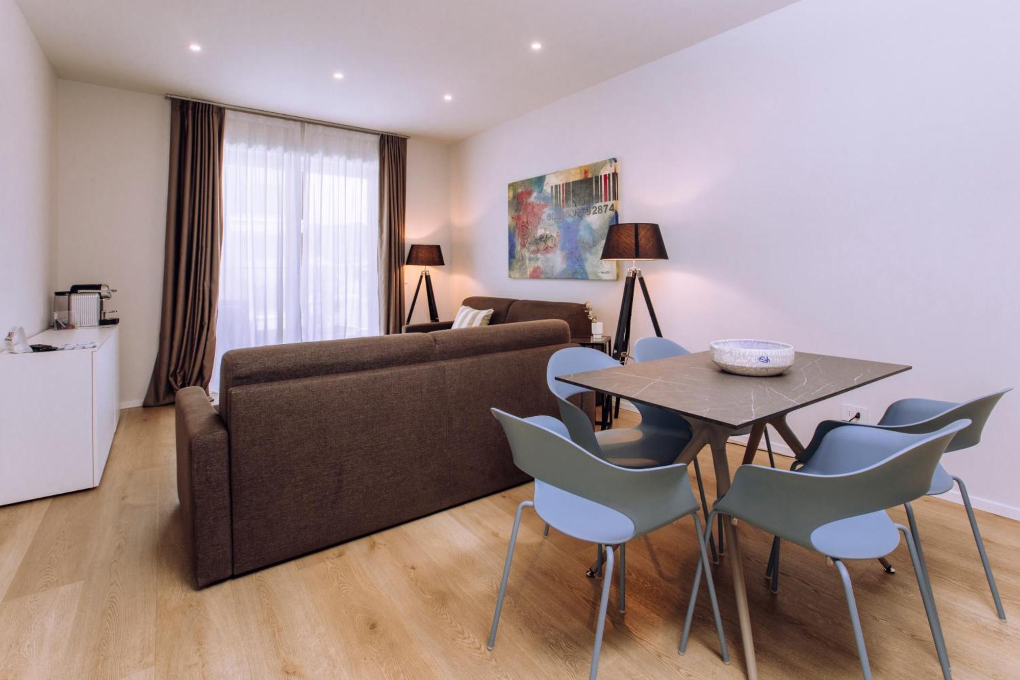 Ah Porticcioli Boutique Apartments San Felice del Benaco Kültér fotó