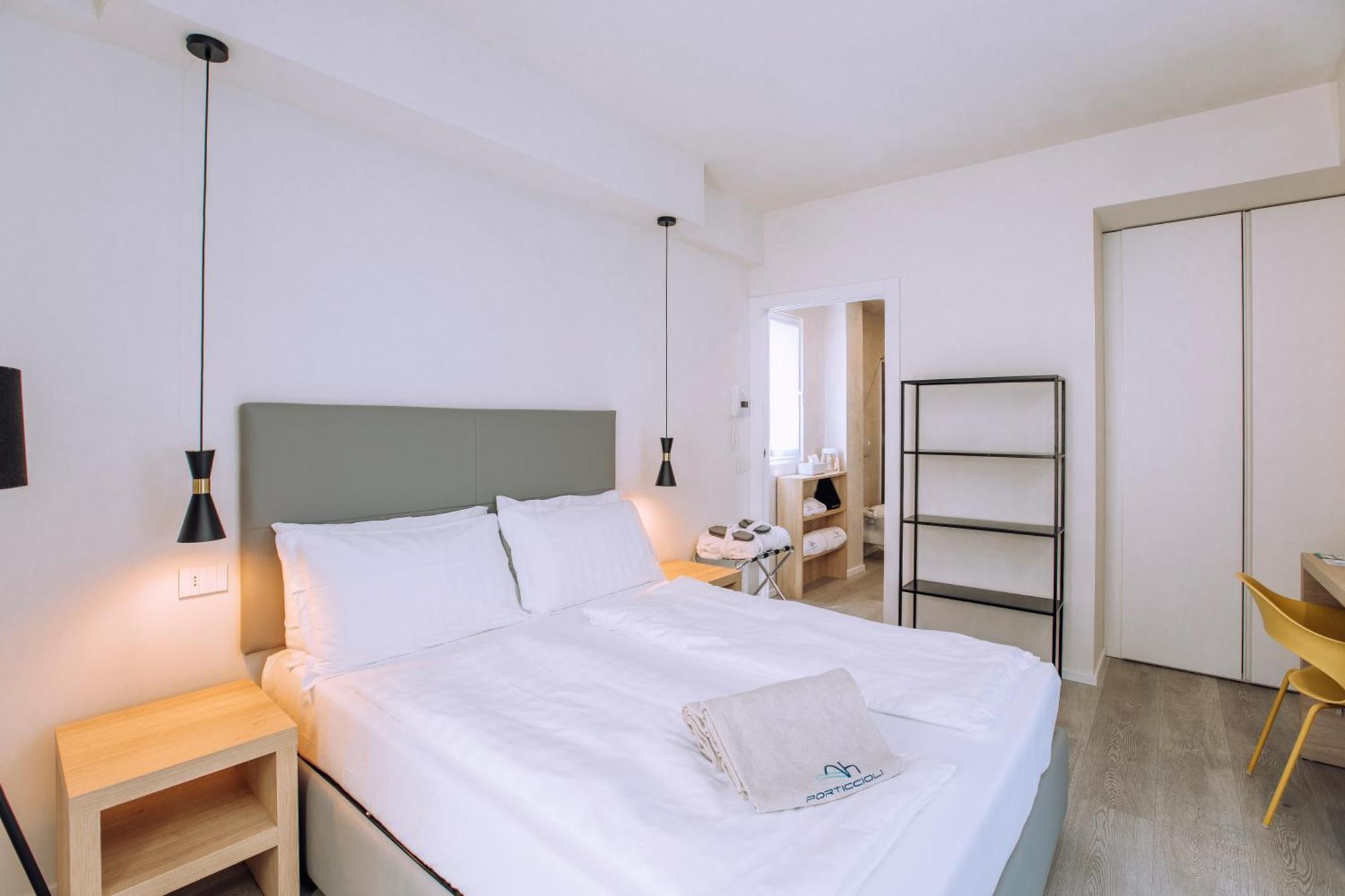 Ah Porticcioli Boutique Apartments San Felice del Benaco Kültér fotó