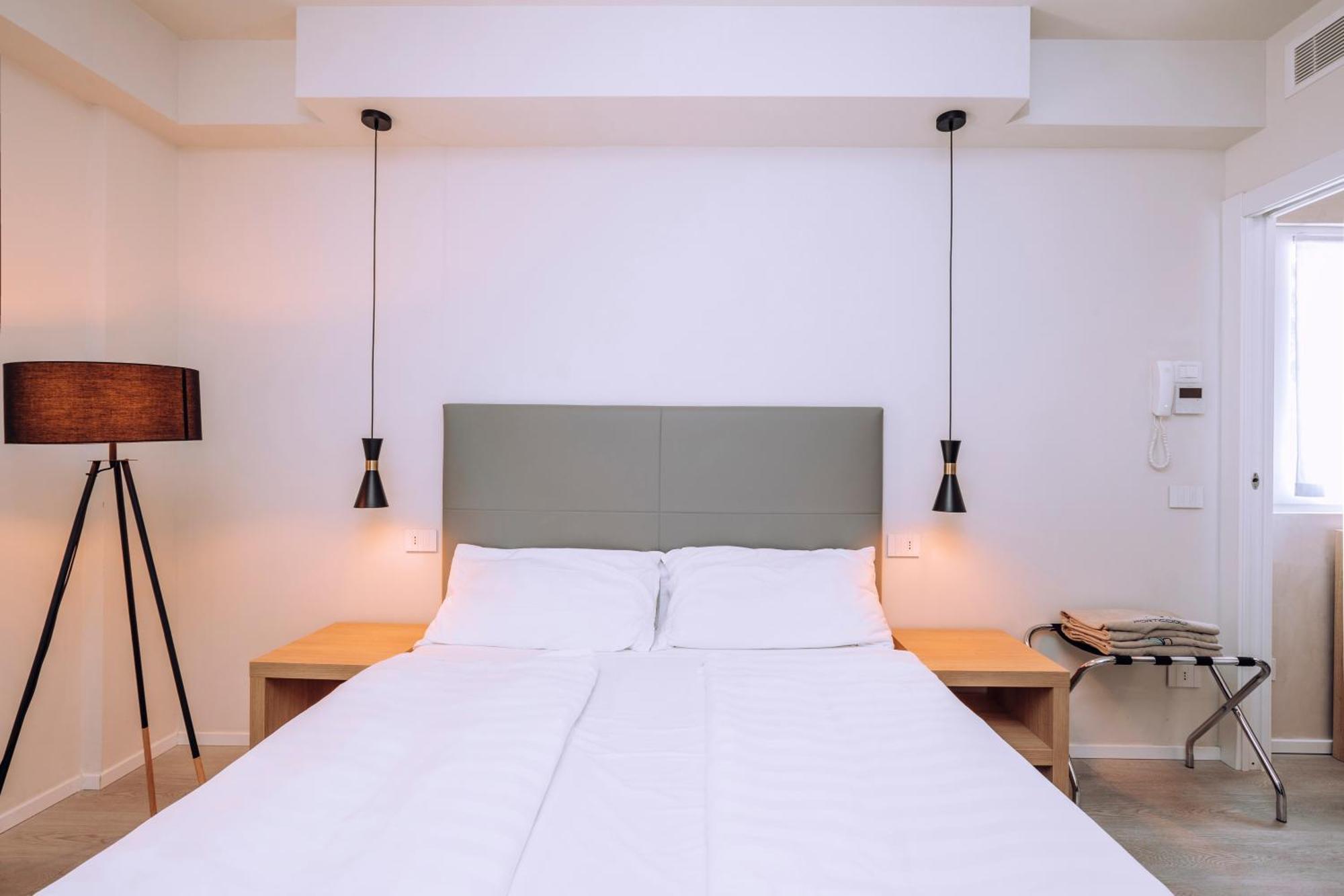 Ah Porticcioli Boutique Apartments San Felice del Benaco Kültér fotó